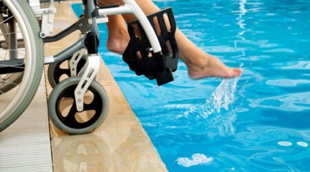 PREDIF Castilla y León denuncia la falta de accesibilidad de algunas piscinas municipales