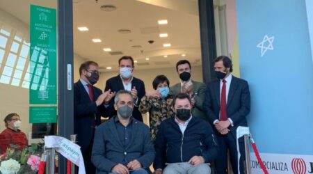 ASPAYM y PREDIF inauguran un nuevo Punto de Información en Vallsur