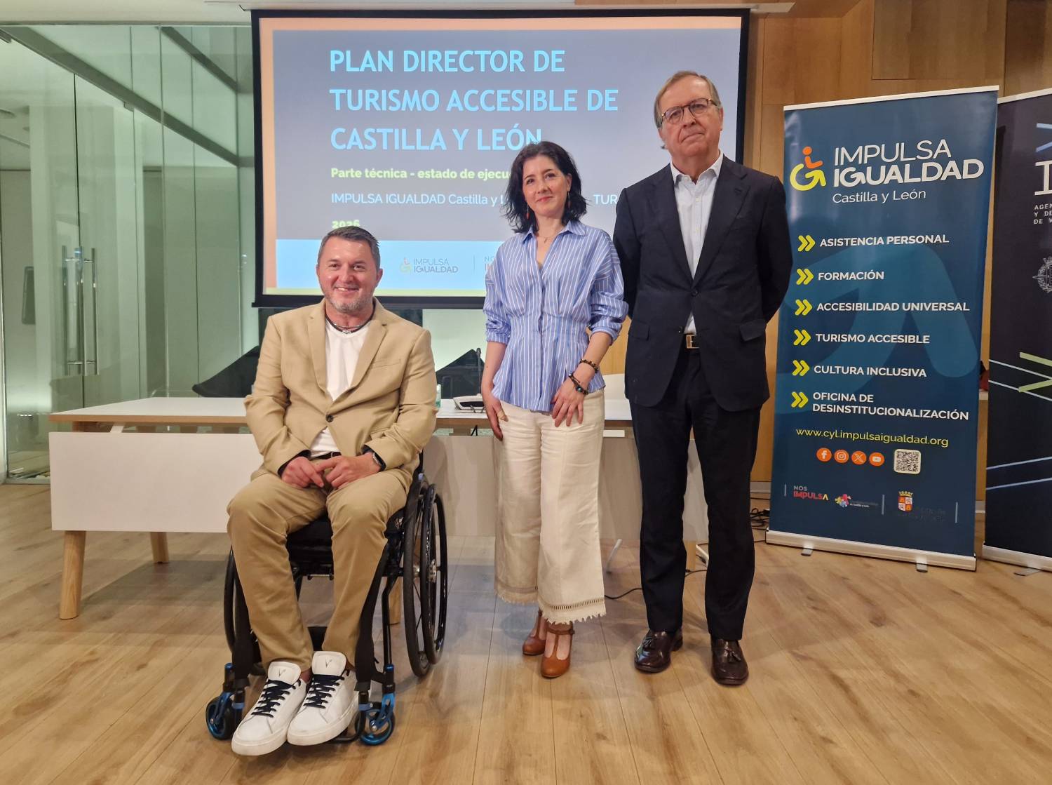 De izquierda a derecha: Francisco Sardón, Edurne Francisco y Ángel González.
